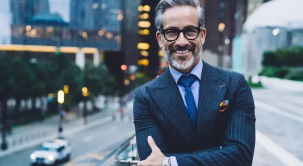 Biuro bez dress code'u: smart & business casual ubierz się z klasą!